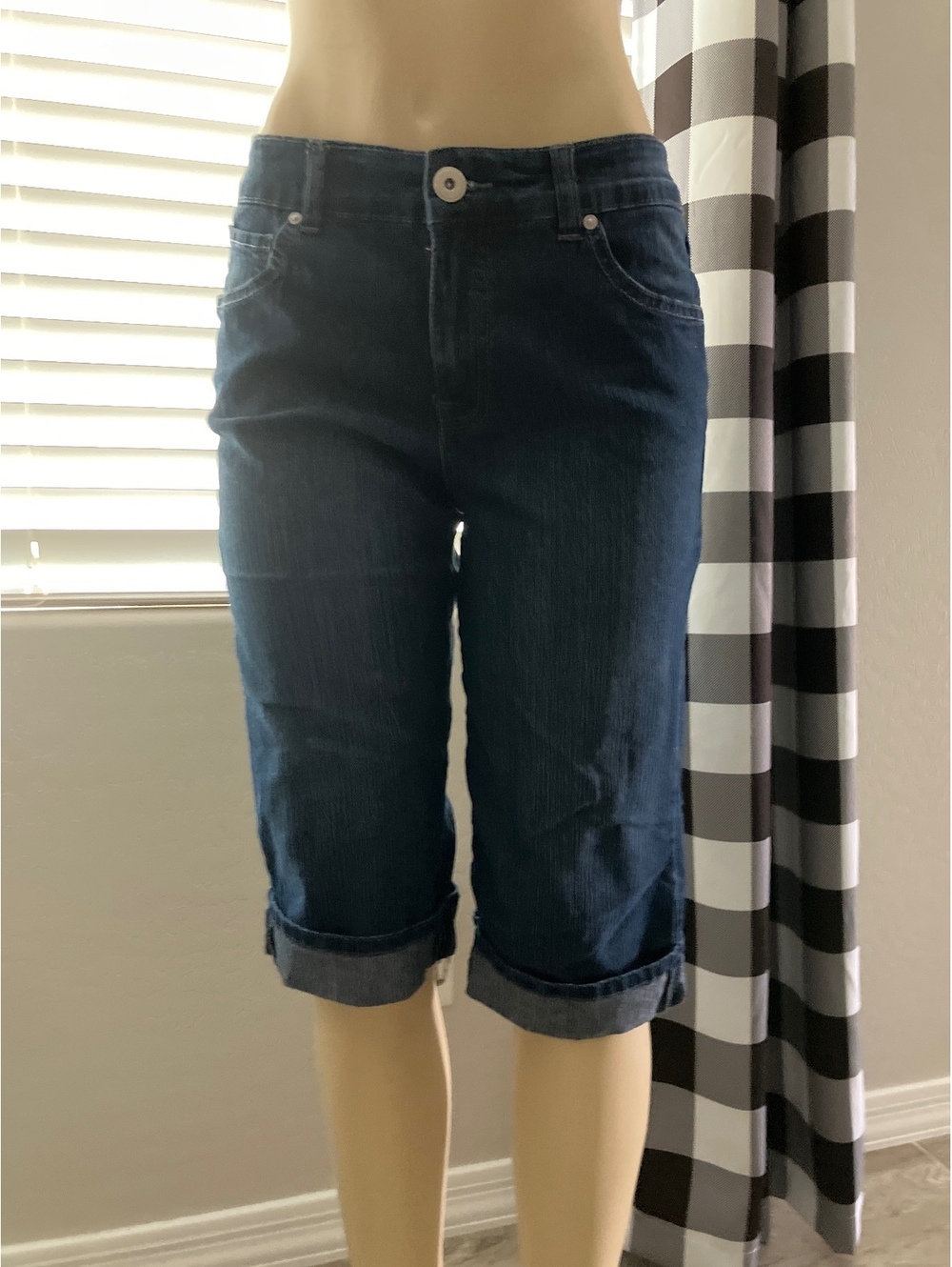 Bandolino Women's Dark Wash Denim Jeans Size 6
